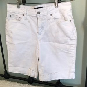 DKNY white jean shorts size 10